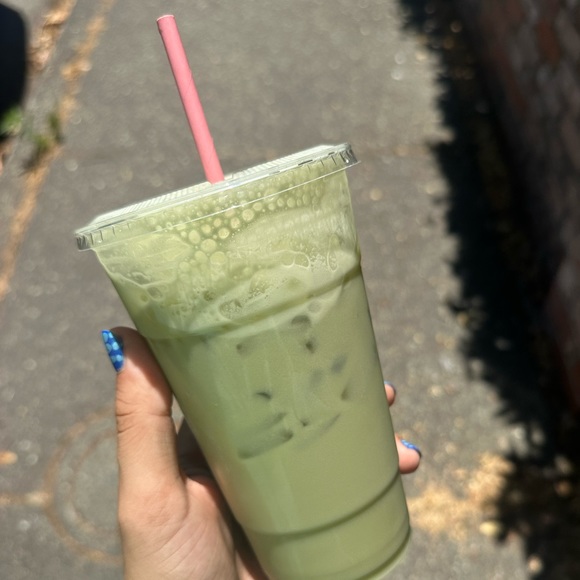 Meet your Posher, Alana - Picture 1 of 1